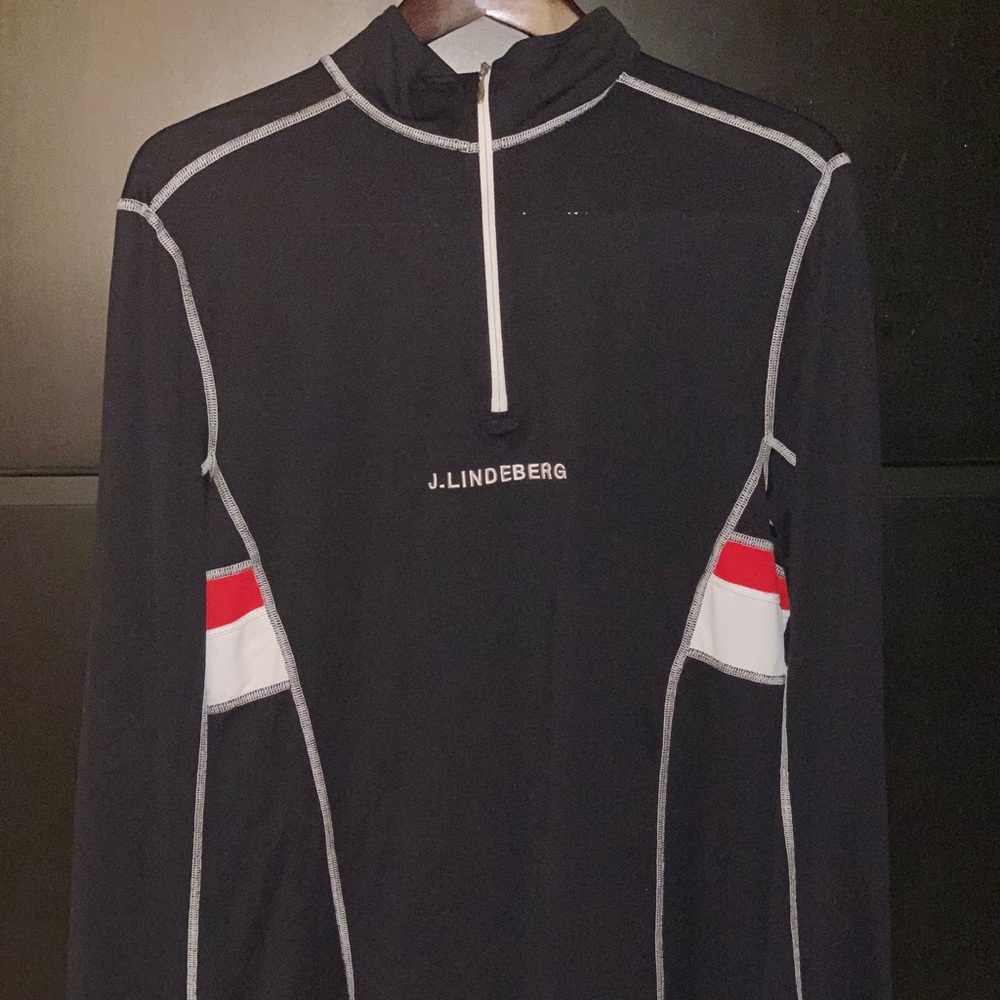 Men’s J Lindeberg quarter zip black size XXL.
